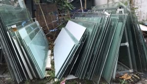 Ảnh: Đại Quang Minh thu mua kính cường lực Quận 4 trọn gói giá cao