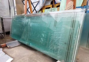 Kính cường lực cũ