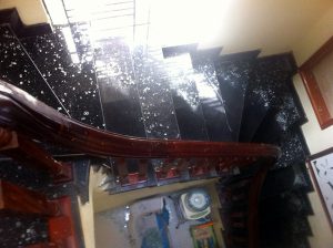 Lan can kính cường lực bị vỡ